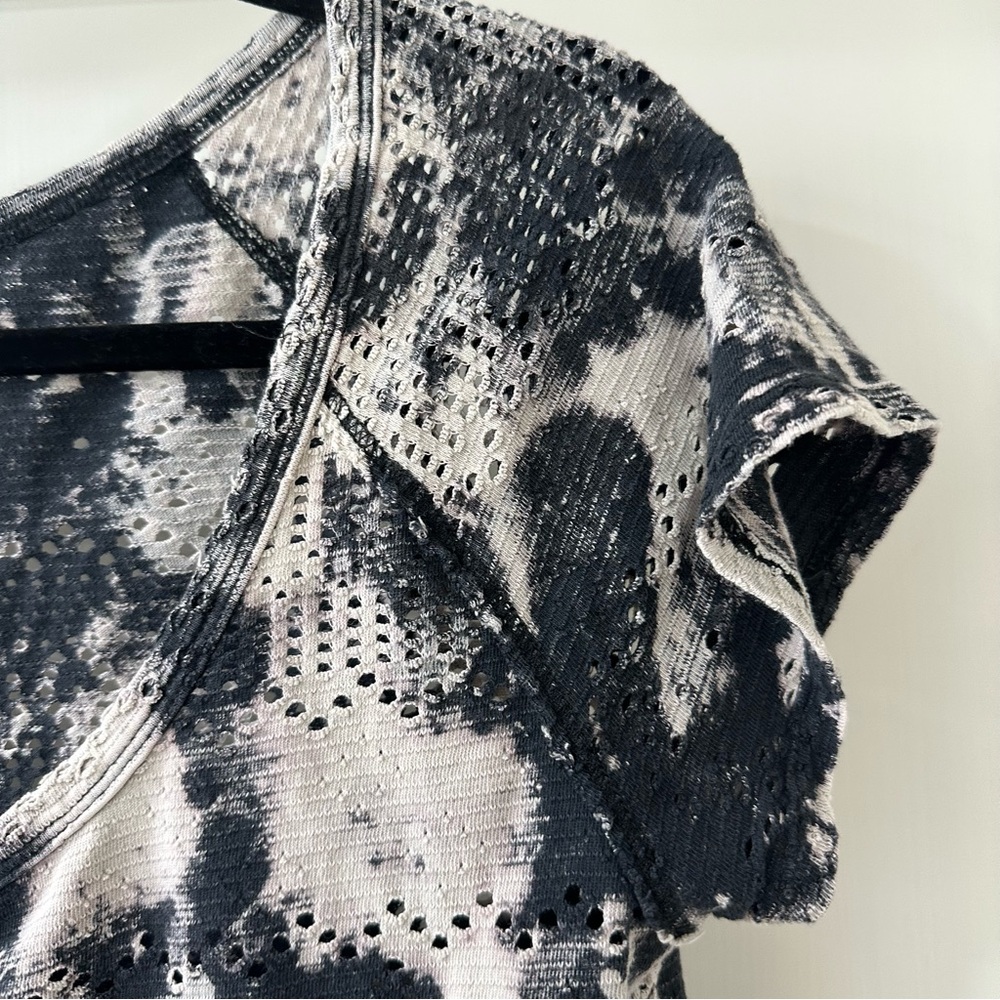 We The Free Black & White Knit Short Sleeve Eyelet Top with Buttons, Size S - Picture 2 of 7